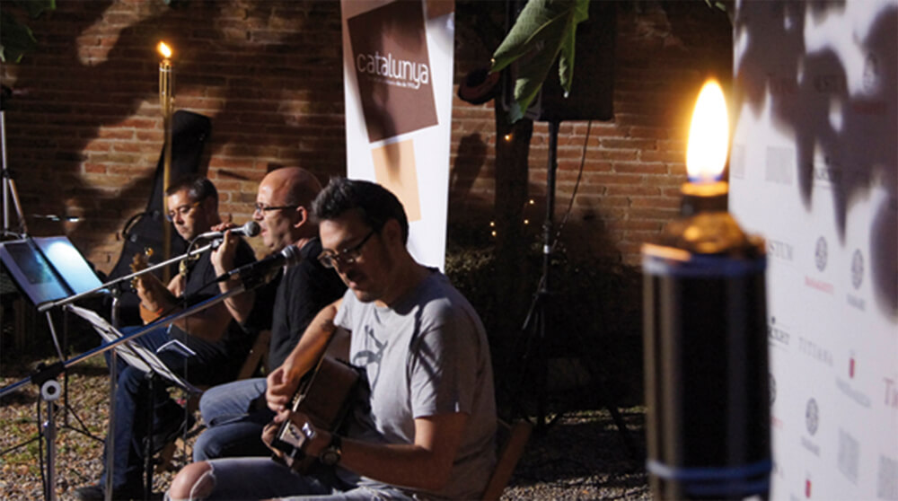 Òmnium torna a obrir els badius de Badalona durant les nits d’estiu