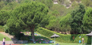 Oberta la piscina descoberta de Tiana