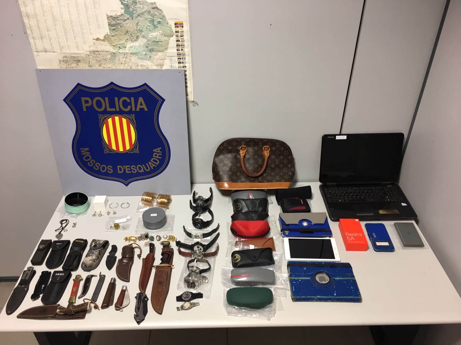 1c623460-17e2-4e72-9919-29ebbee9a96c