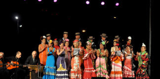 Nit de dissabte amb flamenc i música de galicia al Port de Badalona