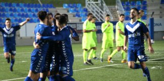 El Badalona agafa oxigen