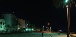 Acollida irregular per aparcar al passeig Marítim