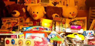Recollida de joguines noves per part de Creu Roja