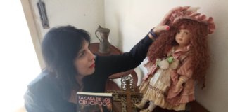 La badalonina Marisa Béjar escriu el llibre “La Casa de los Crucifijos”