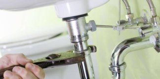 Montgat arranja diversos banys per a persones grans dependents