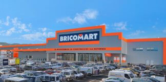 BRICOMART, el magatzem de la construcció i la reforma, arriba a Badalona Façana BRICOMART BADALONA.