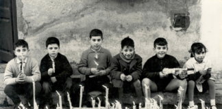 La plaça Josep Cortinas estrena noves fotografies