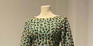 Un vestit d’Encarnita Polo s’incorpora a l’exposició de Pedro Rovira