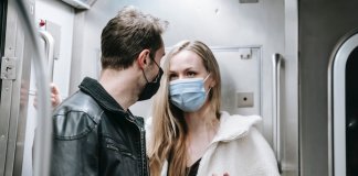 L’adeu a les mascaretes al transport públic és imminent