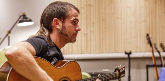 El periodista Toni Soler i el cantant Cesk Freixas al Trencant Setges