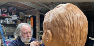 Badalona estrenarà un nou capgròs inspirat en el nen del globus