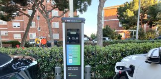 Montgat estrena nou punt de recàrrega per a vehicles elèctrics