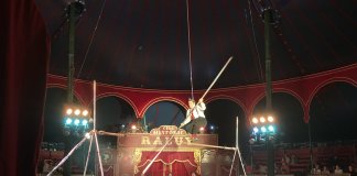 Arriba el Circ Històric Raluy a Badalona