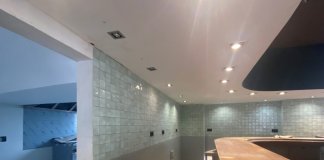 Nova adjudicació del bar del Casal de Tiana per incompliment del servei