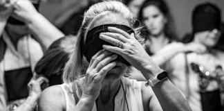 “Màgia a cegues” al Teatre Margarida Xirgu