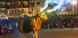 El Bou arriba a Badalona: una nova figura per al bestiari festiu de la ciutat