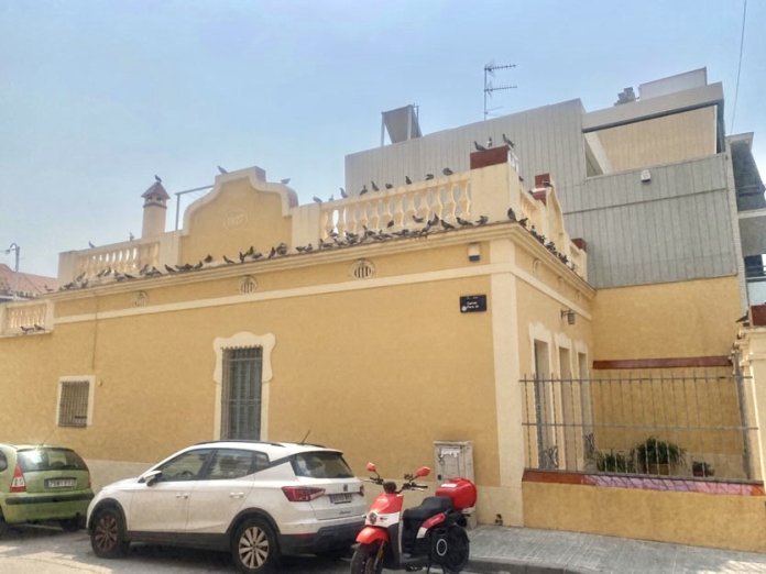 DEEA318D-F7DC-4FB9-8456-CC77310858D8