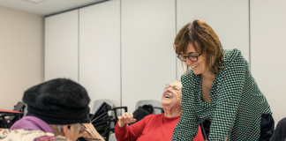 El programa Eixart. Art i Salut porta l’art i la creació als centres d’atenció primària