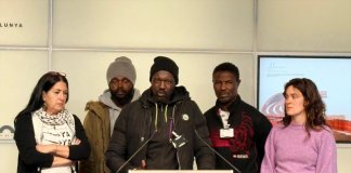 Els immigrants ocupants de l’antic institut B9 demanen una moratòria i una alternativa on viure